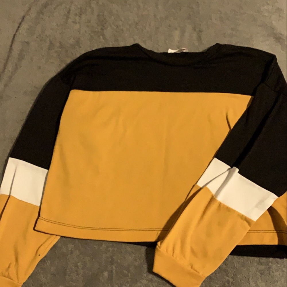 A crop top